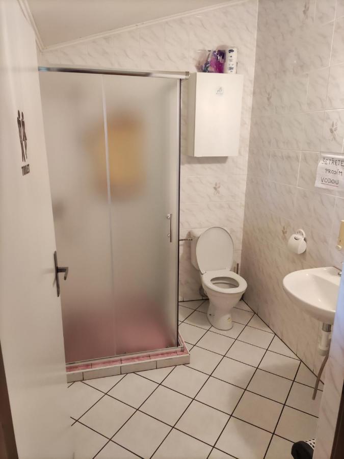 Vinny Sklep U Brodu Vacenovice Buitenkant foto